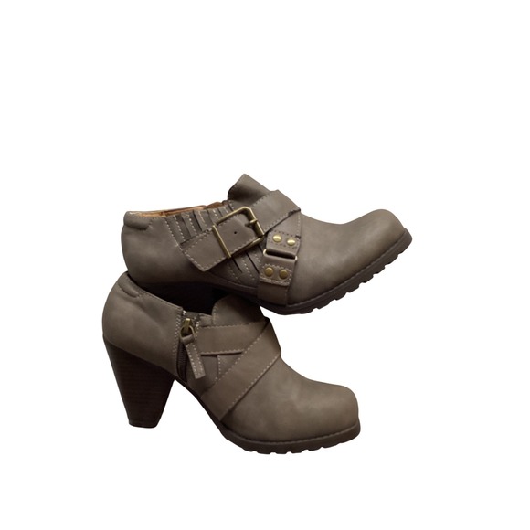 Madeline Girl Women's Taupe Faux Leather Ankle Boots Buckle Block Heel Zip - Picture 6 of 6